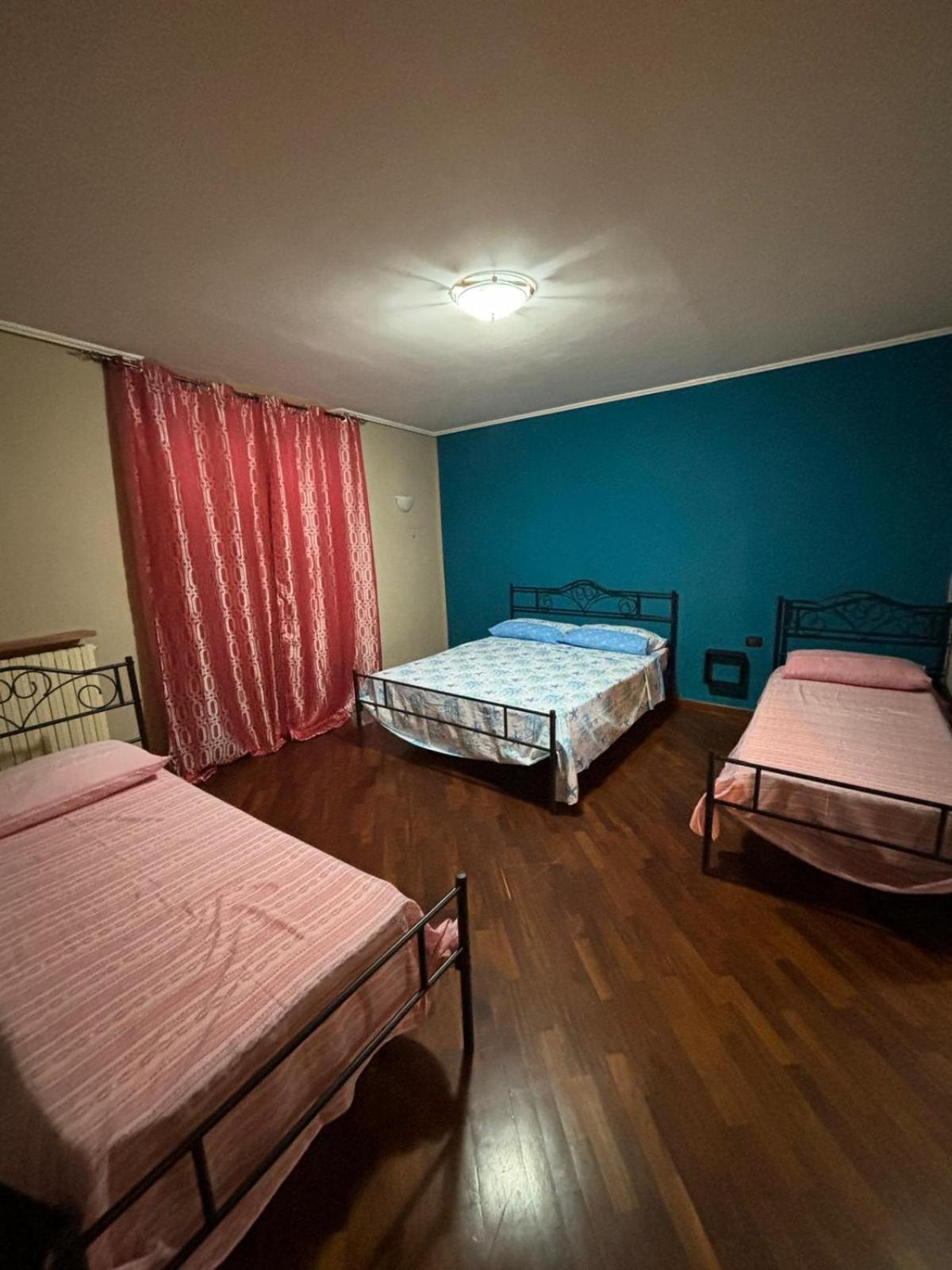 Casa Toto' Διαμέρισμα Νάπολη Δωμάτιο φωτογραφία